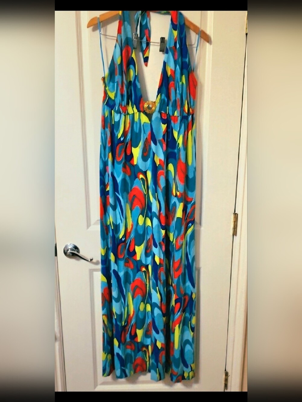 NWT Trina Turk Sexy Abstract Halter Maxi Dress Gold Charm Desert, Resort RARE